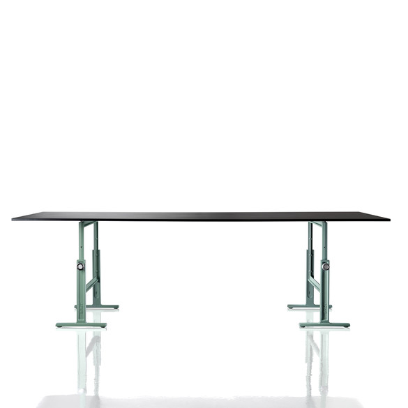 MAGIS Brut Tisch 290 cm, höhenverstellbar