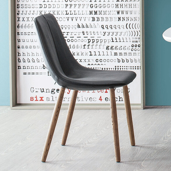 Bonaldo BY Designer Stuhl mit Massivholzbeine